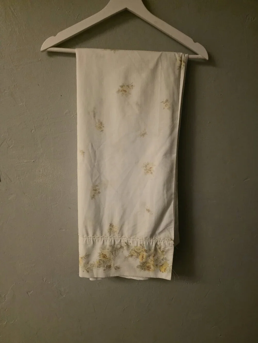 Vintage 1960s Sears Yellow Rose Floral Full Flat Sheet